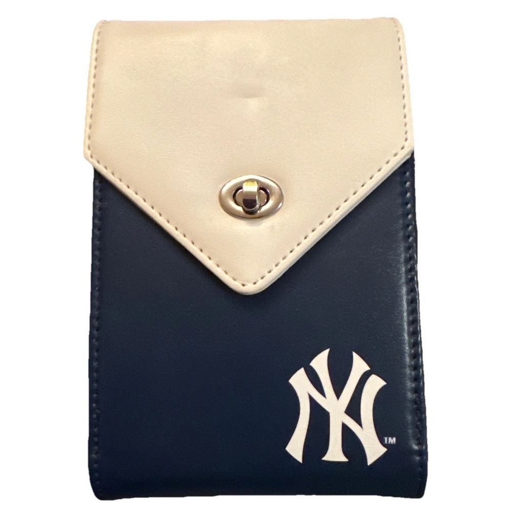 New York Yankees Home Field Crossbody Purse Wallet Logo Navy White MLB 8x5" Flaw